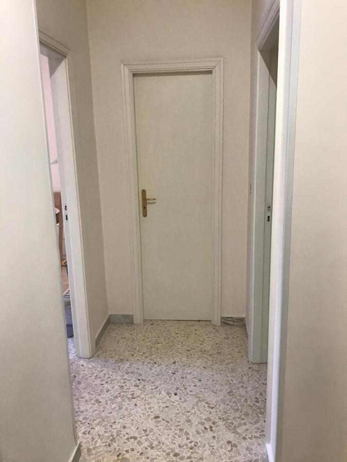 B&B Parco 2 Giugno Bari Bagian luar foto