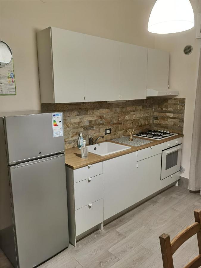 B&B Parco 2 Giugno Bari Bagian luar foto