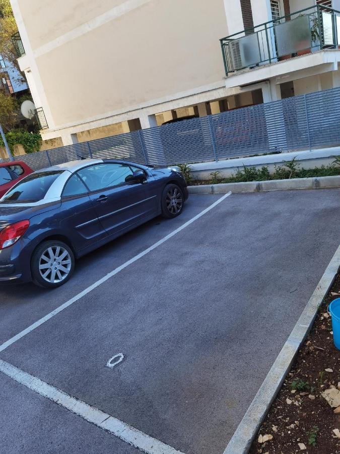 B&B Parco 2 Giugno Bari Bagian luar foto