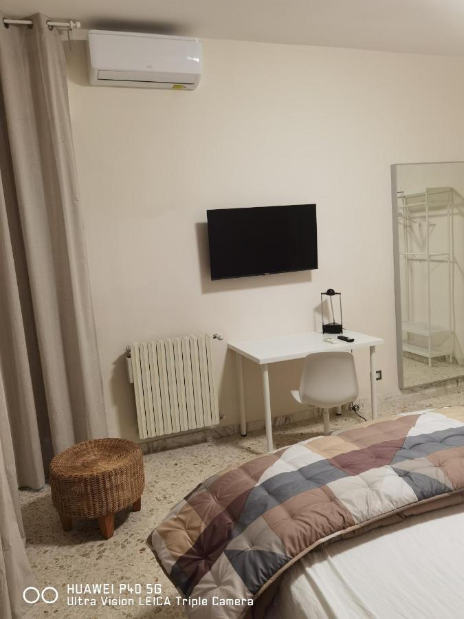 B&B Parco 2 Giugno Bari Bagian luar foto
