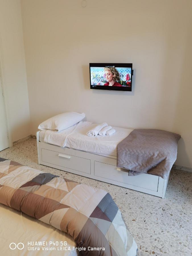 B&B Parco 2 Giugno Bari Bagian luar foto